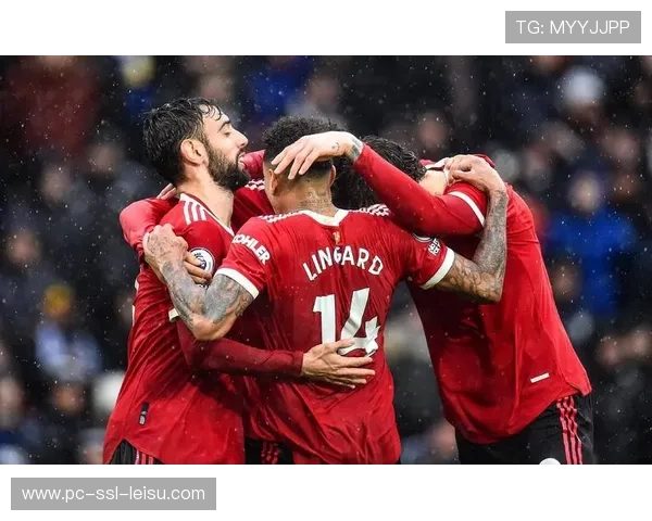 纽卡斯尔联对曼联，伊萨克缺阵致传中战术效率骤降